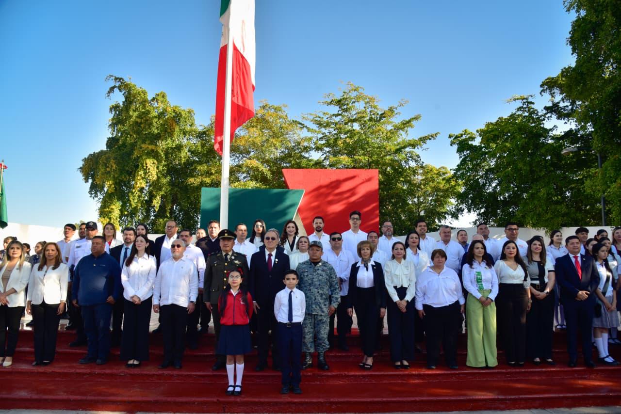 Ahome honra a la Bandera de México con ceremonia cívica en Palacio ...